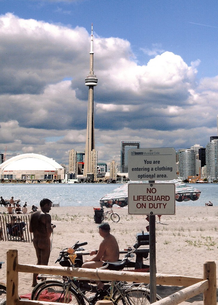 Beach at Hanlan's Point, Toronto Islands